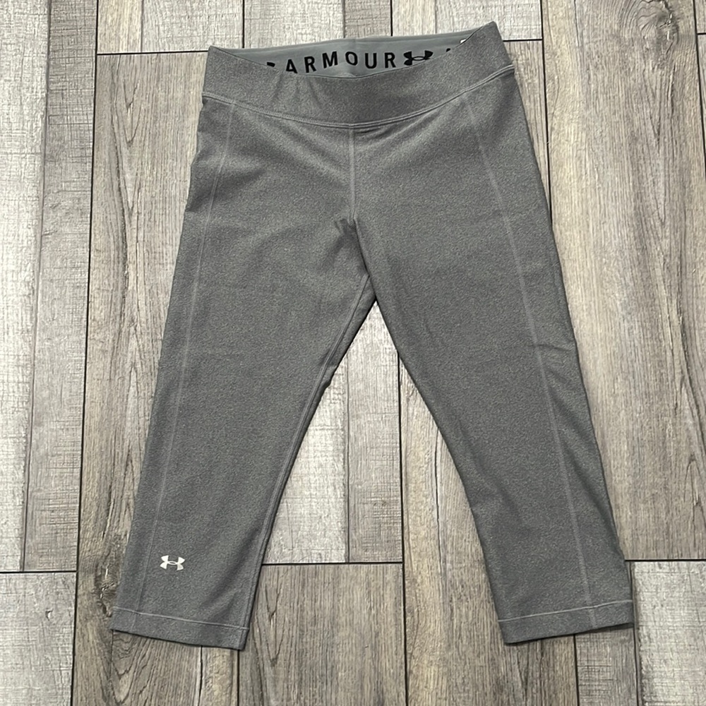 Gray Under Armour Capri leggings